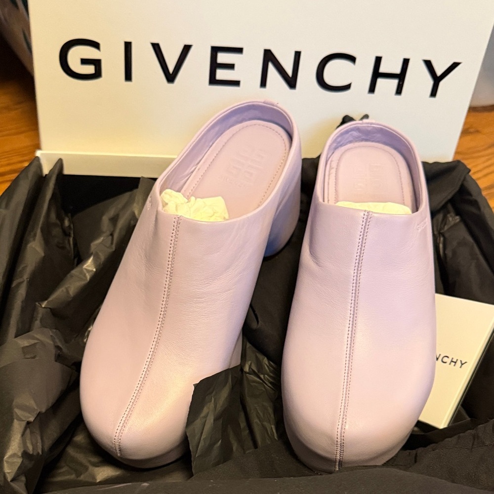 GIVENCHY bezoose calf leather low clog in lilac - size 39